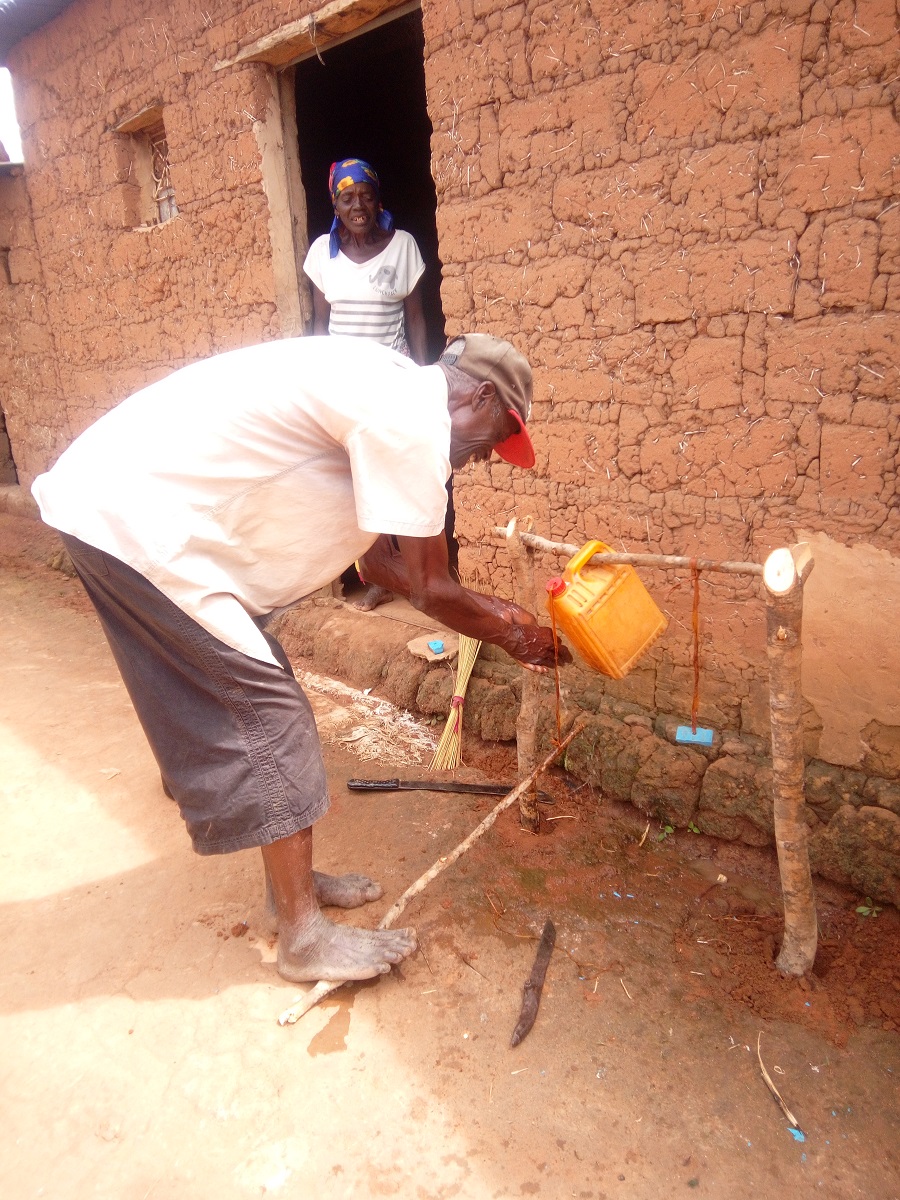 The soba of Calonga asked for the first tippy tap to be installed at his house so the community could copy his example